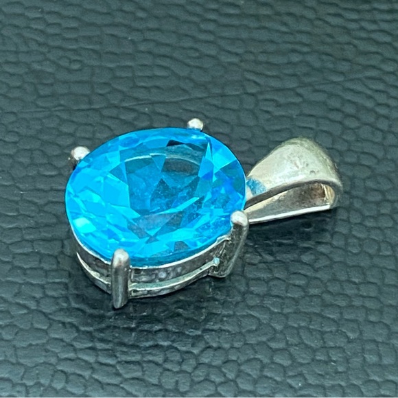 Vintage Sterling Silver SCBS 925 Oval Blue Topaz CZ Cubic Zirconia Pendant 3.2g - Picture 10 of 16